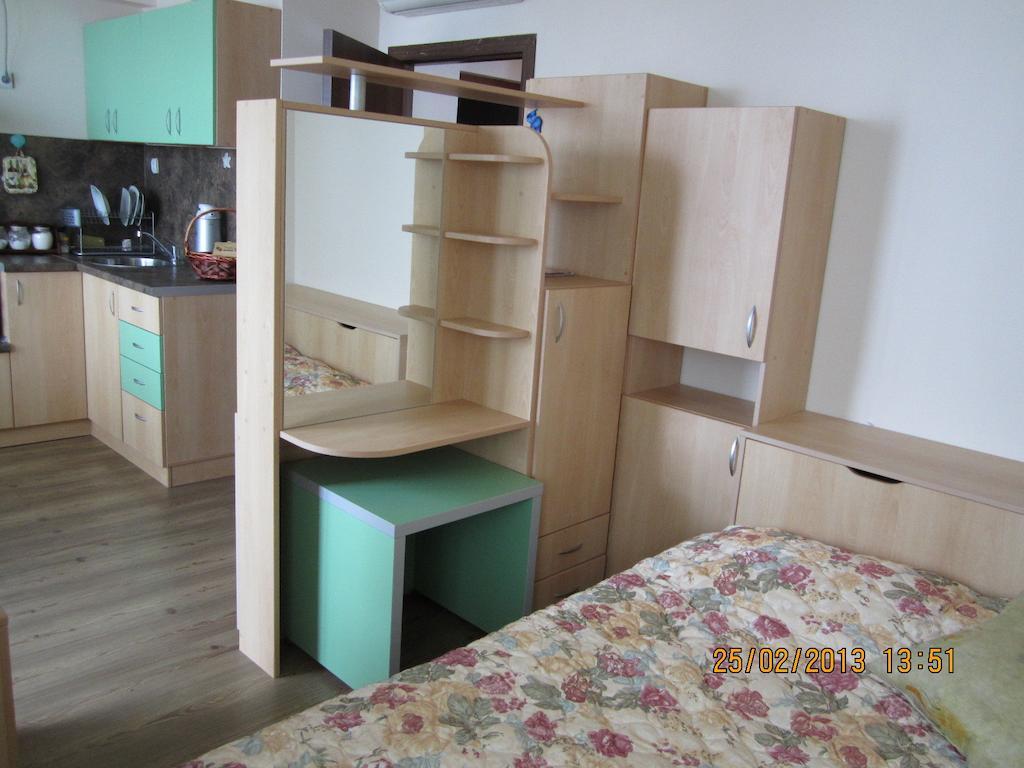 Aparthotel Pine Hills Pamporowo Zimmer foto